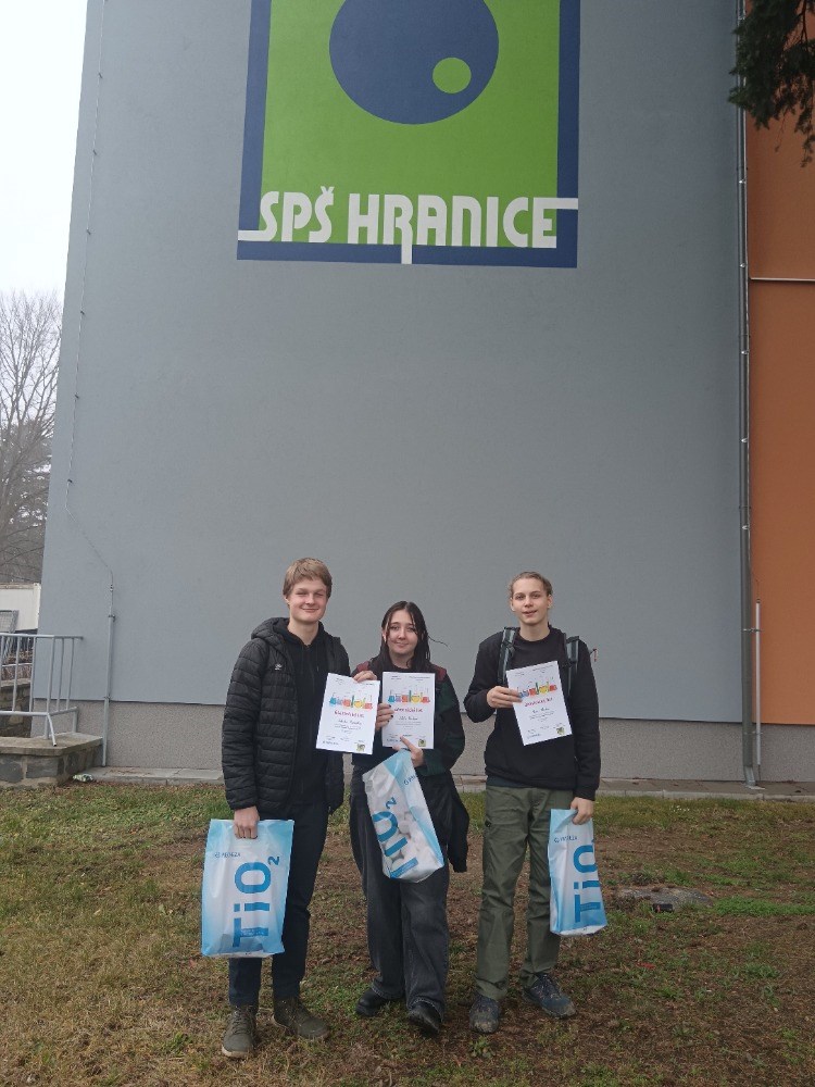 Mladí chemici na soutěži v Hranicích